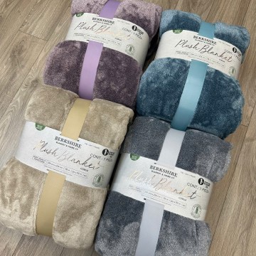 Chăn Đông Mỏng - Chăn Lông Tuyết  Berkshire Plush Blanket – hàng chính hãng Costco Mỹ - kích thước 2M49x2M35 